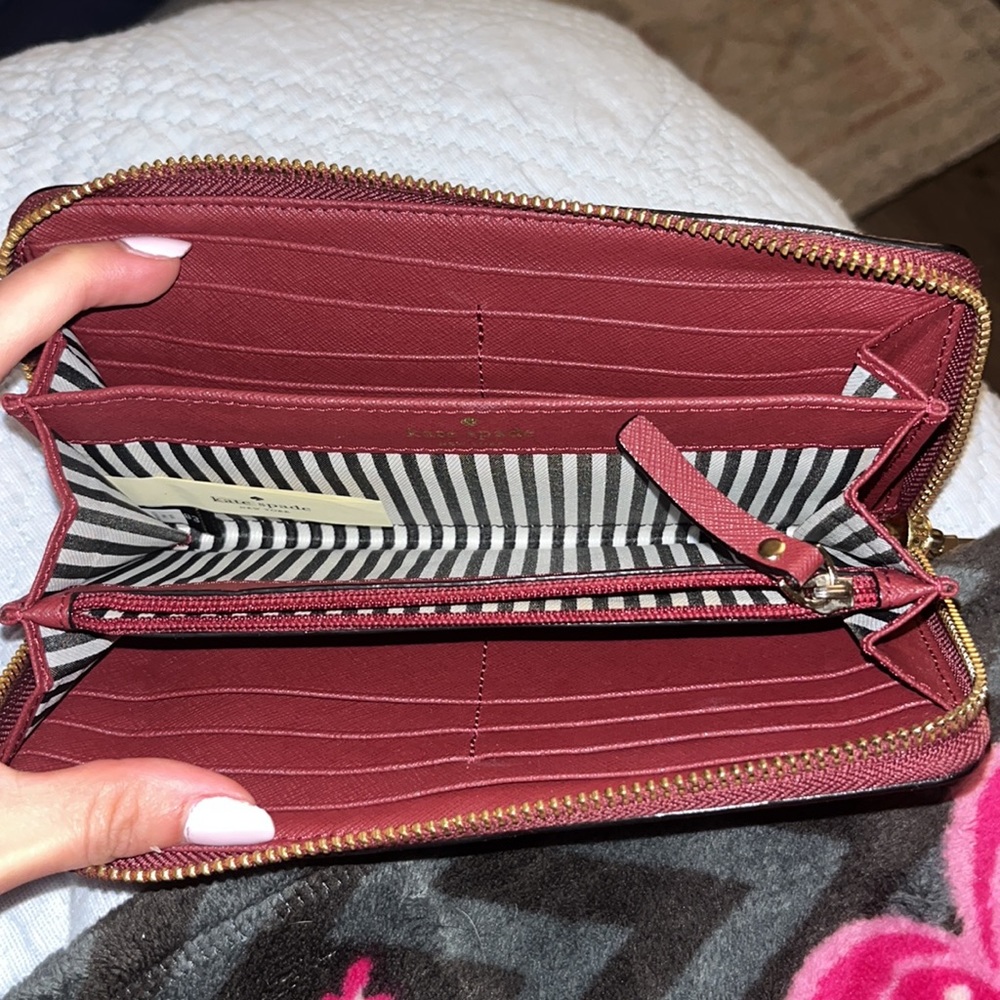Kate Spade Wallet - Picture 2 of 5